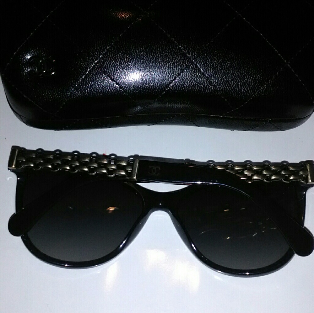 SALE-Authentic Chanel Chain sunglasses - Picture 2 of 7